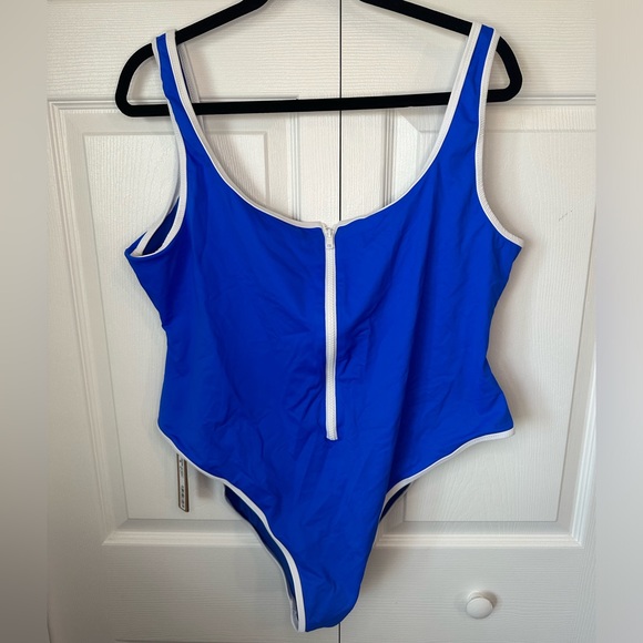 NWT SKIMS SPORTY ZIP UP SWIM SCOOP NECK SWIMSUIT IN COBALT 3X - Picture 2 of 4